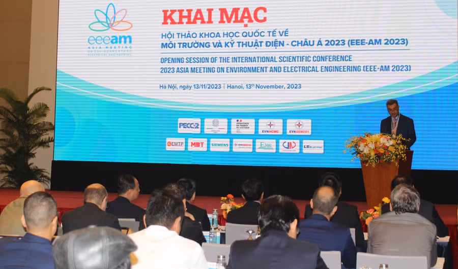 Quang cảnh hội thảo EEE - AM 2023.