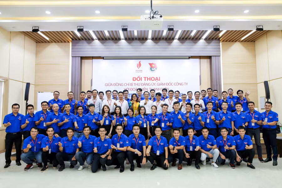 Đông đảo tuổi trẻ KVT tham dự đối thoại. KVT tổ chức chương trình đối thoại với thanh niên