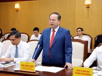 Ông Quản Minh Cường, Bí thư Tỉnh ủy Quảng Ninh, phát biểu tại buổi tiếp.