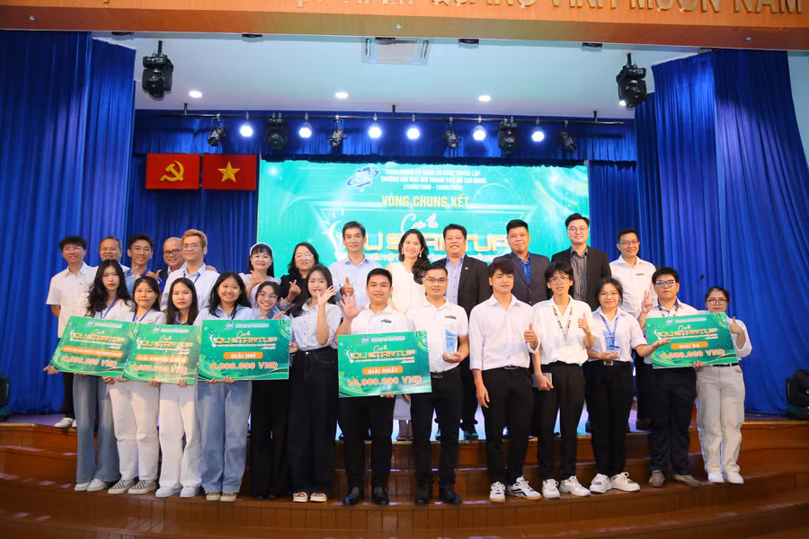 sinh-vien-voi-y-tuong-khoi-nghiep-sang-tao-nam-20243.jpg