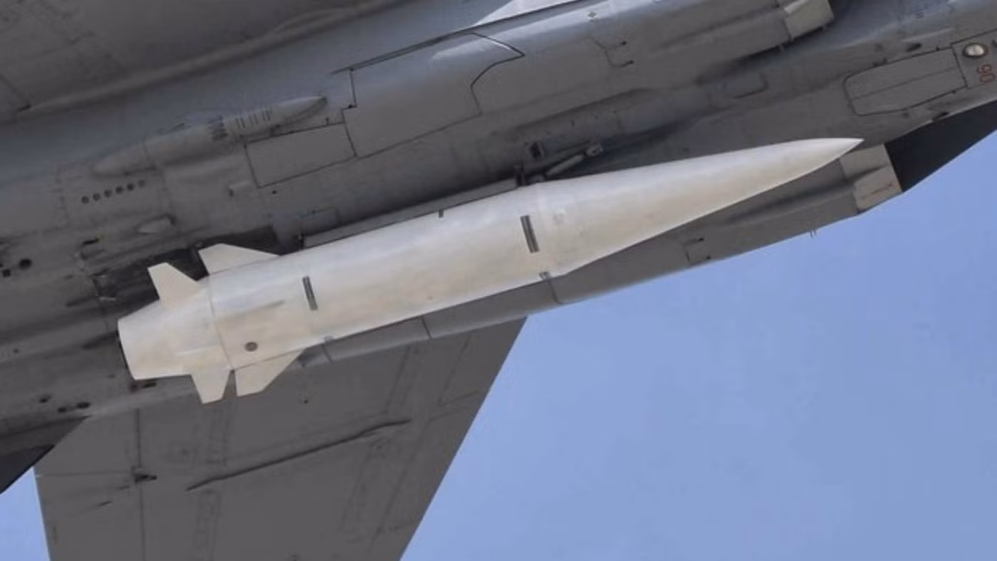 Tên lửa Kh-47M2 Kinzhal và Kh-32 đã bị ngừng sản xuất vì 'kém hiệu quả'