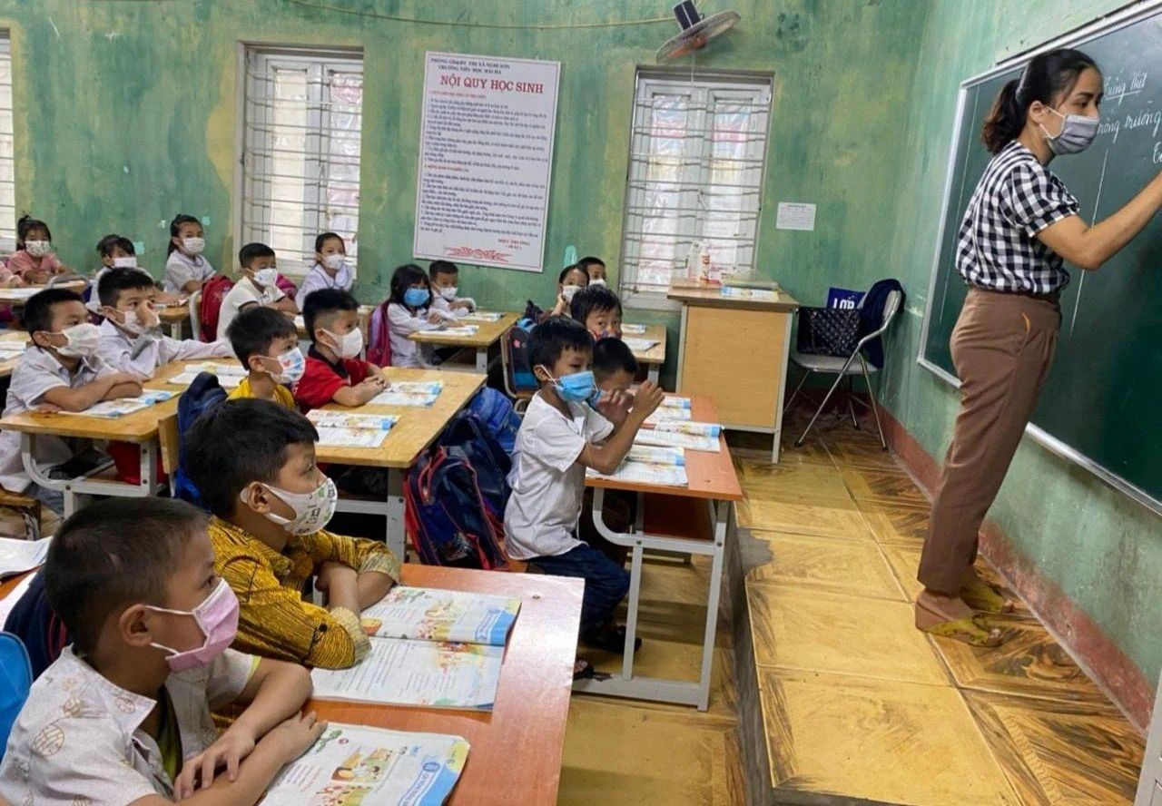 Một lớp học của Trường Tiểu học Hải Hà (Nghi Sơn, Thanh Hóa). Ảnh: NTCC