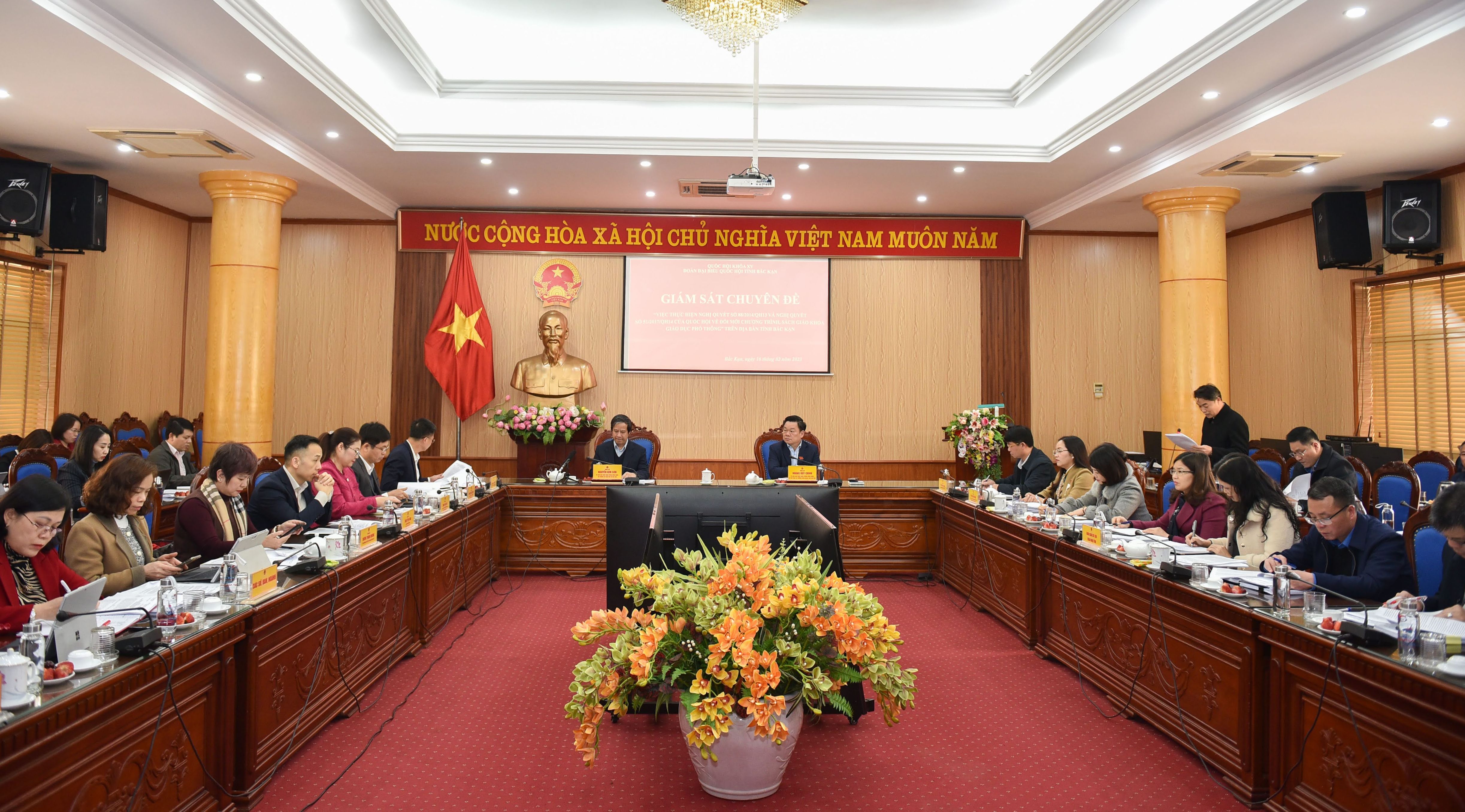 Đoàn ĐBQH tỉnh Bắc Kạn giám sát việc đổi mới chương trình, sách giáo khoa giáo dục phổ thông trên địa bàn. Ảnh: Thế Đại Đoàn ĐBQH tỉnh Bắc Kạn giám sát việc đổi mới chương trình, sách giáo khoa giáo dục phổ thông trên địa bàn. Ảnh: Thế Đại