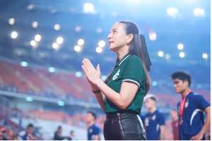 Madam Pang treo thưởng 'khủng' cho tuyển Thái Lan