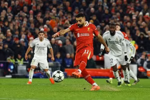 Mohamed Salah chốt bến đỗ bất ngờ
