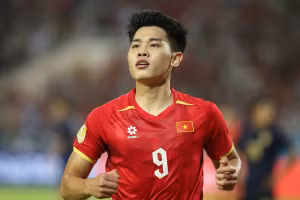 Đình Bắc lập cú đúp bàn thắng vào lưới Campuchia tuyển Việt Nam vào bán kết ASEAN Cup 2026.