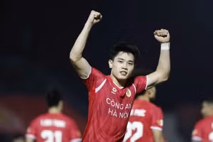 Thép Xanh Nam Định có ngăn được Công an Hà Nội FC vô địch V-League sớm?