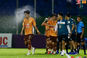 Hoàng Anh Gia Lai so tài Công an Hà Nội ở vòng 7 V-League.