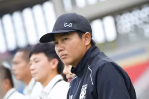 HLV U16 nữ Thái Lan hài lòng với trận thắng Việt Nam ở bán kết giải Đông Nam Á.