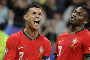 C.Ronaldo nguy cơ bị cấm thi đấu vì quảng cáo bất hợp Pháp ở EURO 2024.