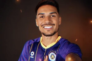 Tiền vệ Hendrio chính thức gia nhập Hà Nội FC.