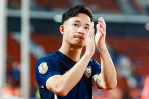 Supachok bị loại khỏi tuyển Thái Lan ở giải Asian Cup vì chấn thương.