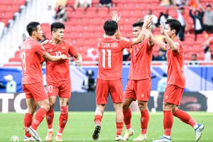 Tuyển Việt Nam tăng 1 bậc trên bảng xếp hạng FIFA tháng 11.