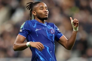 Christopher Nkunku lọt tầm ngắm của Man United.