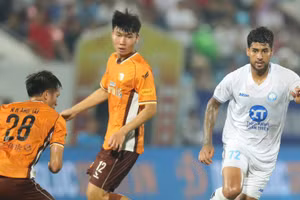 Hoàng Anh Gia Lai lý giải thua tan nát Nam Định ở vòng 23 V-League.