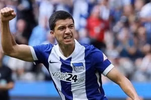 Ibrahim Maza gia nhập CLB Leverkusen.