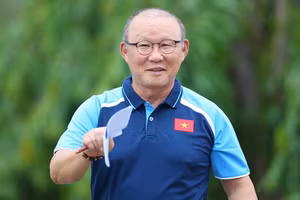 HLV Park Hang Seo được bóng đá Campuchia quan tâm.