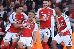 Arsenal sẽ so tài với Liverpool lúc 23h30 ngày 27/10.