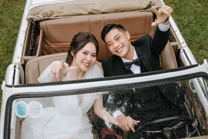 Tổ ấm viên mãn bên người vợ xinh đẹp, tài năng của tiền vệ Thép Xanh Nam Định