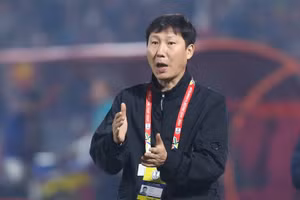 HLV Kim Sang Sik đón tin vui từ trò cưng Bùi Vĩ Hào.