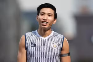 Đoàn Văn Hậu chuẩn bị tái xuất sân cỏ trong màu áo CLB Công an Hà Nội.