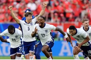 Trận Anh - Hà Lan được dự báo vô cùng hấp dẫn.