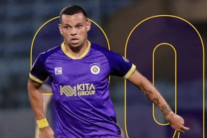 Tiền vệ Ewerton chia tay Hà Nội FC sau ít tháng gắn bó.