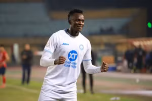 Thép xanh Nam Định hòa Công an Hà Nội ở vòng 16 V-League.