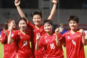 Tuyển nữ Việt Nam vào bán kết AFF Cup nữ 2025 với ngôi nhất bảng A.