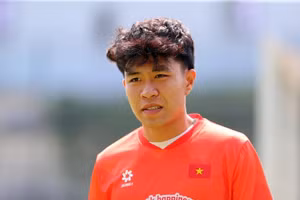 Lý Đức có cơ hội đá chính ở tuyển Việt Nam tới đây.