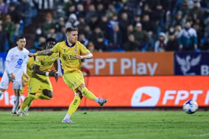 Thép xanh Nam Định đánh bại Hà Nội FC sân nhà Thiên Trường.