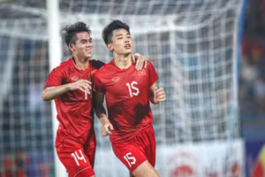 Đình Bắc nguy cơ lỡ hẹn trận gặp U23 Campuchia vì chấn thương.