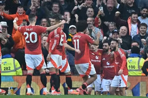 Man United đang hoạt động tích cực trên thị trường chuyển nhượng.