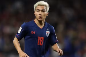 Chanathip lỡ cơ hội đấu Việt Nam giải Tứ hùng.