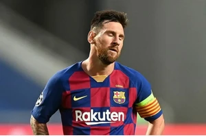 Lionel Messi đón nhận thông tin kém vui