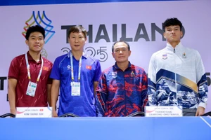 HLV Kim Sang Sik nhắc khéo trọng tài bắt trận U22 Việt Nam – U22 Thái Lan 