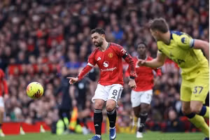 Siêu máy tính dự đoán kết cục buồn cho Man United