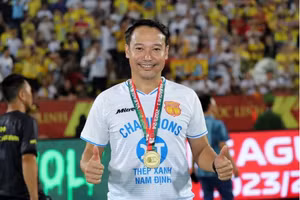 HLV Thép Xanh Nam Định tiết lộ chiến thuật đấu Selangor ở Shopee Cup
