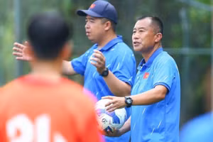 HLV Nhật Bản muốn cùng U19 nữ Việt Nam vô địch Đông Nam Á.