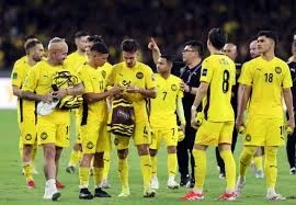 Tuyển Malaysia nguy cơ bị trừ điểm sau án phạt từ FIFA.