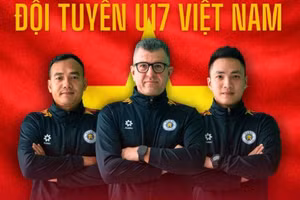 HLV C.Roland dẫn dắt U17 Việt Nam tại VCK U17 châu Á 2026.