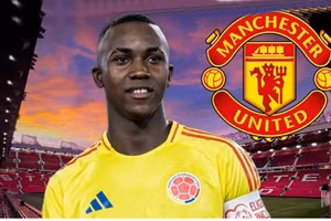 Tài năng 17 tuổi gia nhập Man United