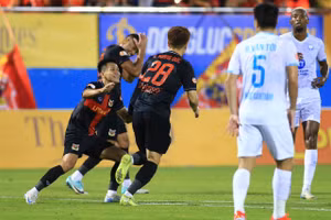 Thép Xanh Nam Định thua cách biệt Ninh Bình ở vòng 4 V-League.