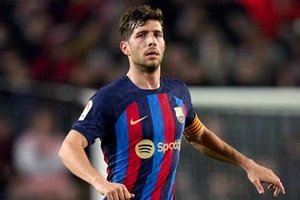 Sergi Roberto chia tay Barca sau 14 năm gắn bó.