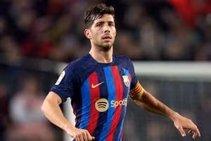 Sergi Roberto chia tay Barca sau 14 năm gắn bó.