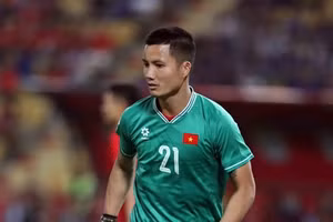 Thủ môn Nguyễn Đình Triệu chưa thể thi đấu vì chấn thương.