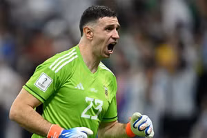 Thủ môn Emiliano Martinez sáng cửa gia nhập Man United.