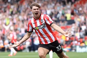 Tyler Dibling có cơ hội khoác áo Man United.