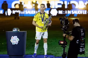 C.Ronaldo nhận khoản thưởng ‘khổng lồ’
