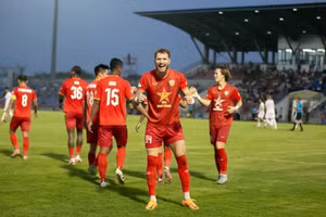 Thêm tiền đạo Brazil sắp có quốc tịch Việt Nam